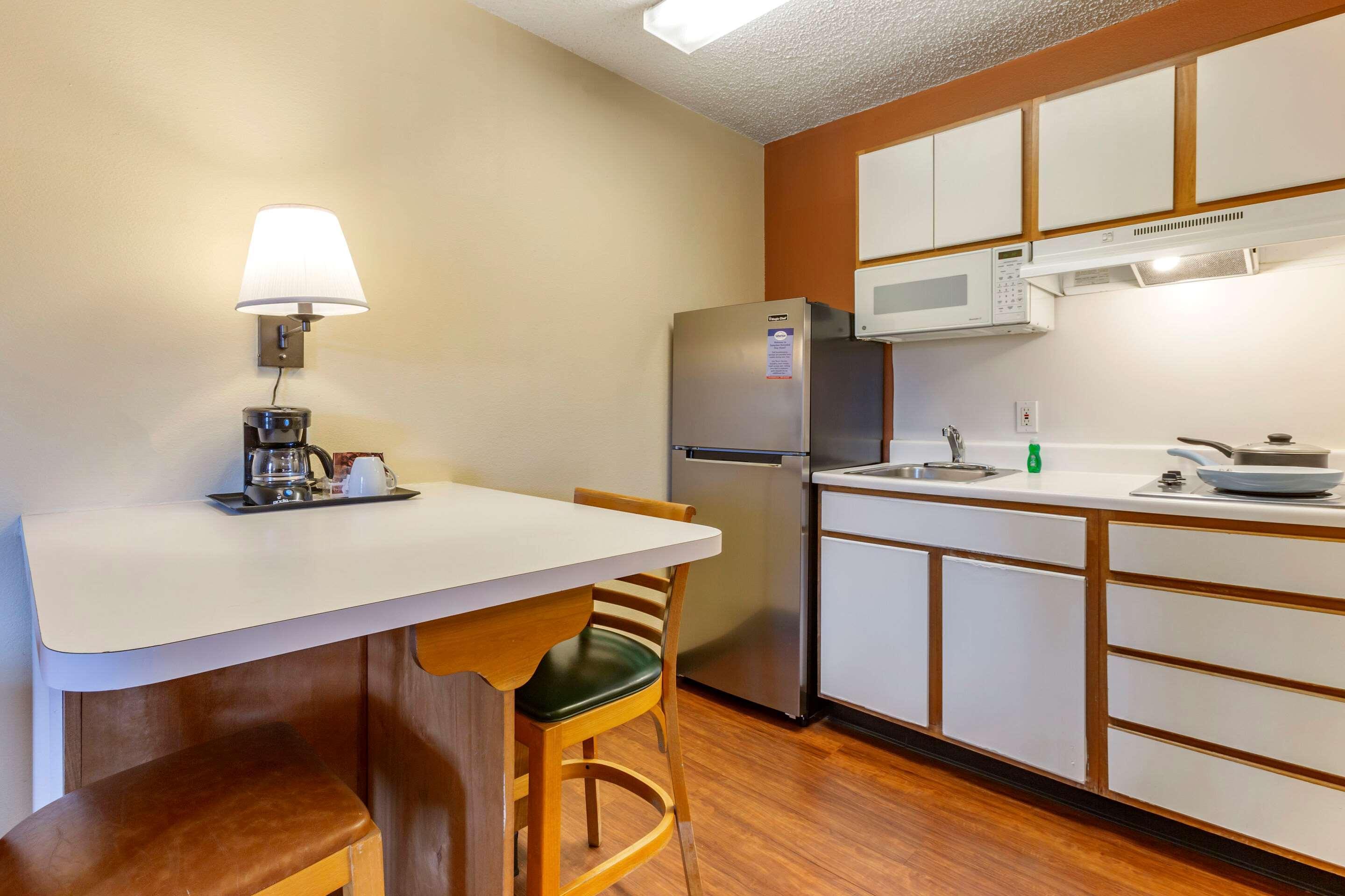 Suburban Studios Albuquerque Midtown - University Extérieur photo
