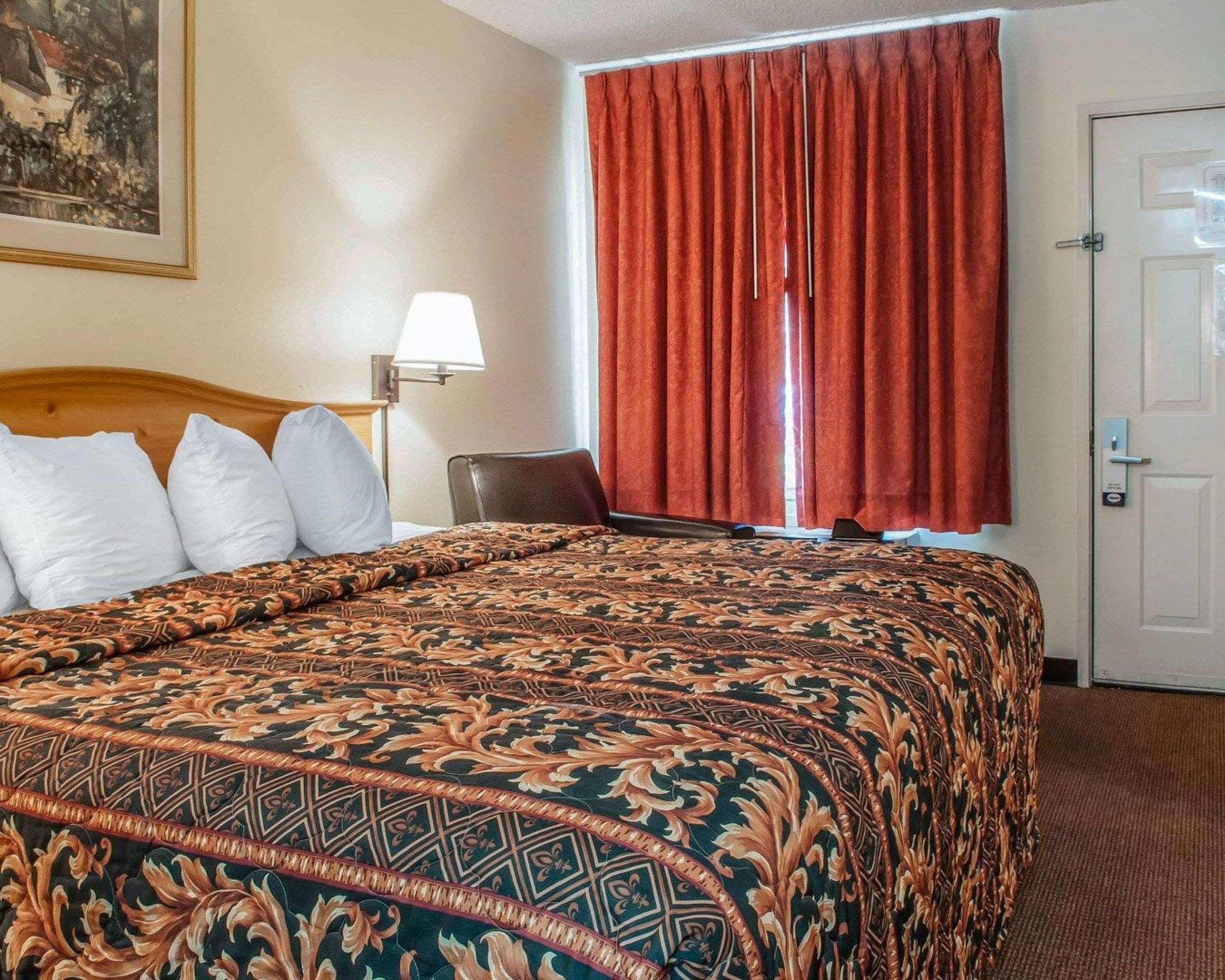 Suburban Studios Albuquerque Midtown - University Extérieur photo