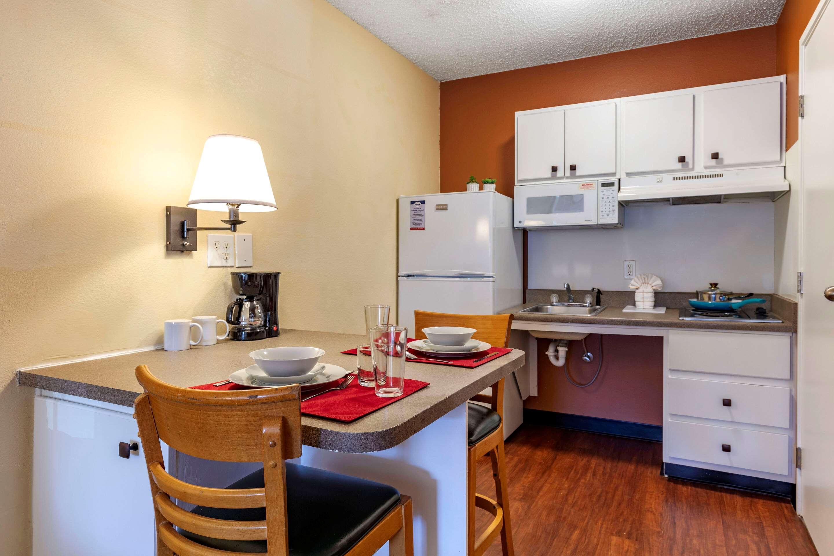 Suburban Studios Albuquerque Midtown - University Extérieur photo