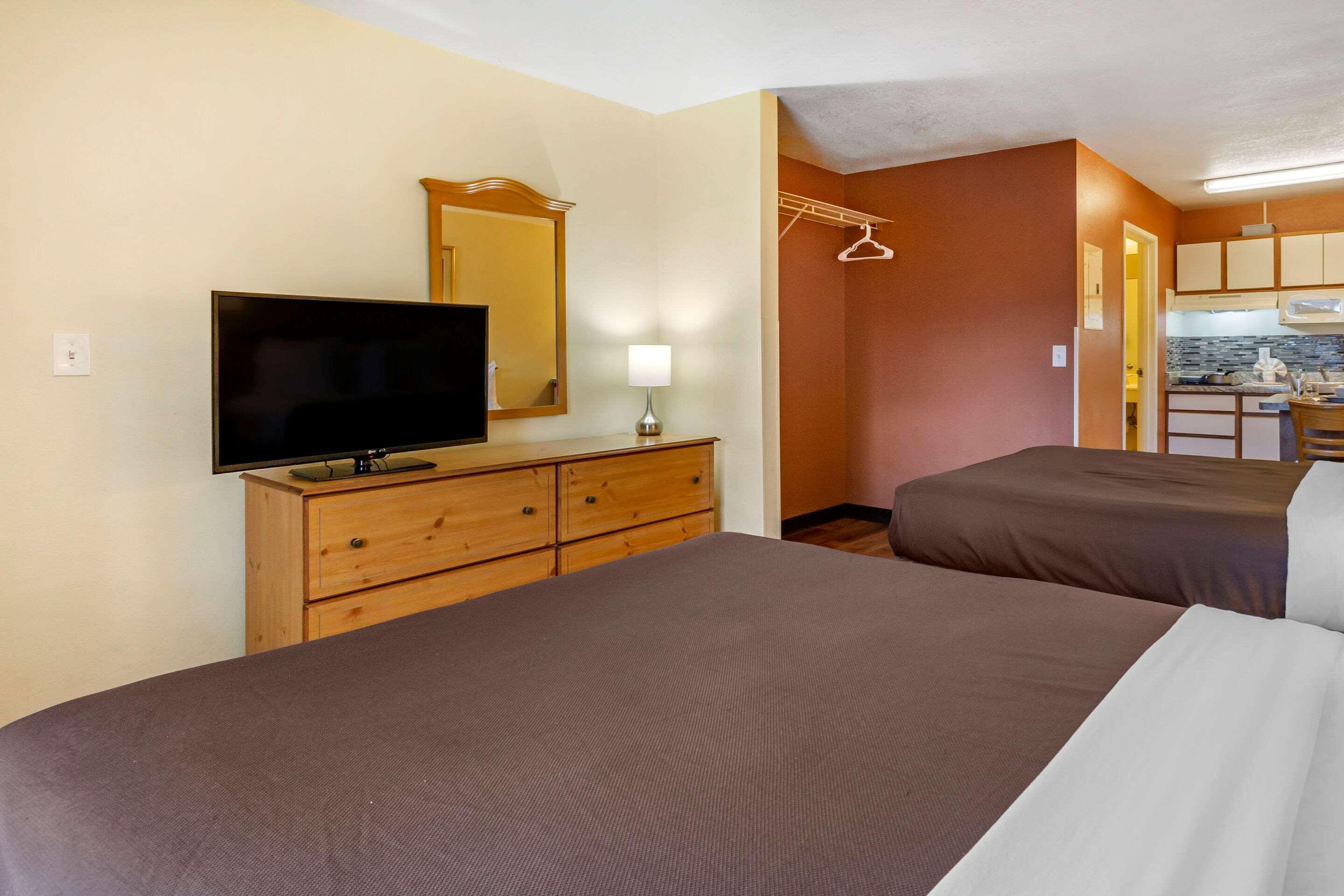 Suburban Studios Albuquerque Midtown - University Extérieur photo